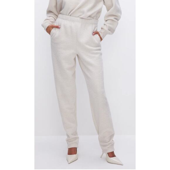 NWT Good American SHERPA BOYFRIEND SWEATPANTS  size-XS - Picture 1 of 5